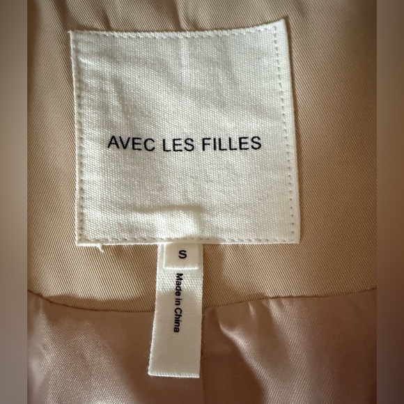 NWOT Trench Coat with Detachable Quilted Hood - Picture 3 of 4